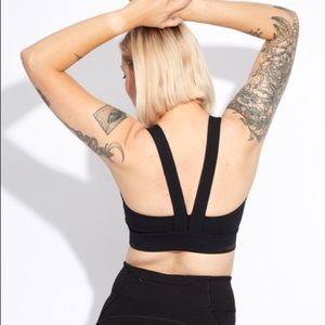 Pact Organic Cotton High-Neck Black Sports Bra, Medium